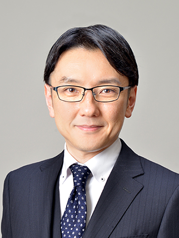 海外進出・グローバルマーケティングの株式会社グローバル ブレイン スクエアの代表取締役岩本謙一郎の顔写真